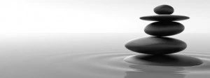 piedras amontonadas zen meditación