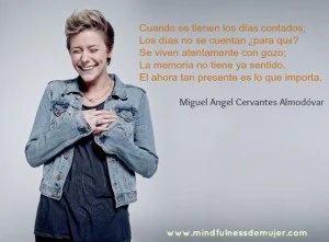 mujer con gozo y poema